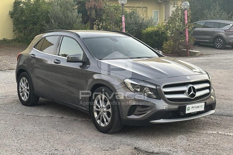 Usata Mercedes GLA180 Premium 109 CV (80 kW) 2015 Grigio SUV