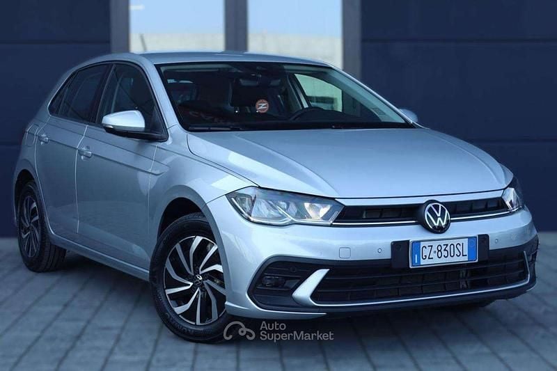 Usata VW Polo Life 95 CV (69 kW) 2025 Grigio Utilitaria