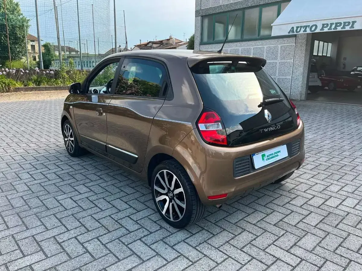 Usata Renault Twingo SE 71 CV (52 kW) 2015 Marrone Utilitaria