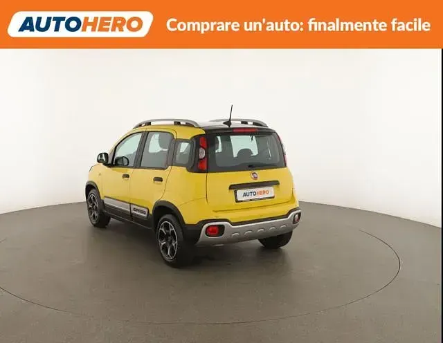 Usata Fiat Panda Cross Cross 70 CV (51 kW) 2021 Giallo Utilitaria
