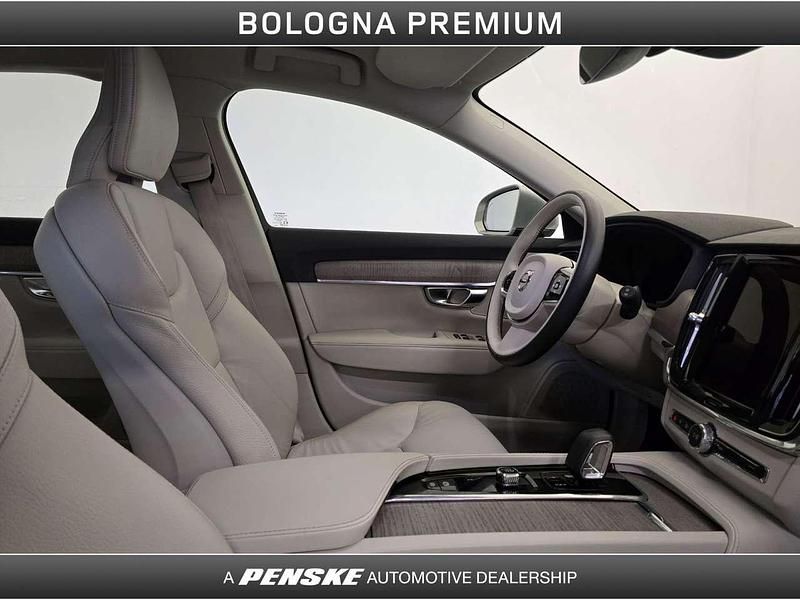 Usata Volvo V90 Core 197 CV (144 kW) 2022 Grigio Station wagon