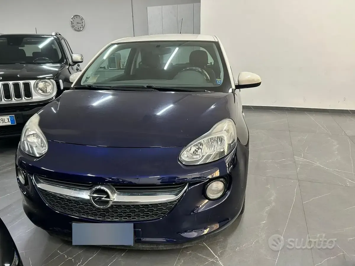 Usado Opel Adam 69 CV (50 kW) 2015 Azul Utilitario
