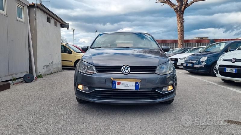 Usata VW Polo Business 75 CV (55 kW) 2015 Grigio Berlina
