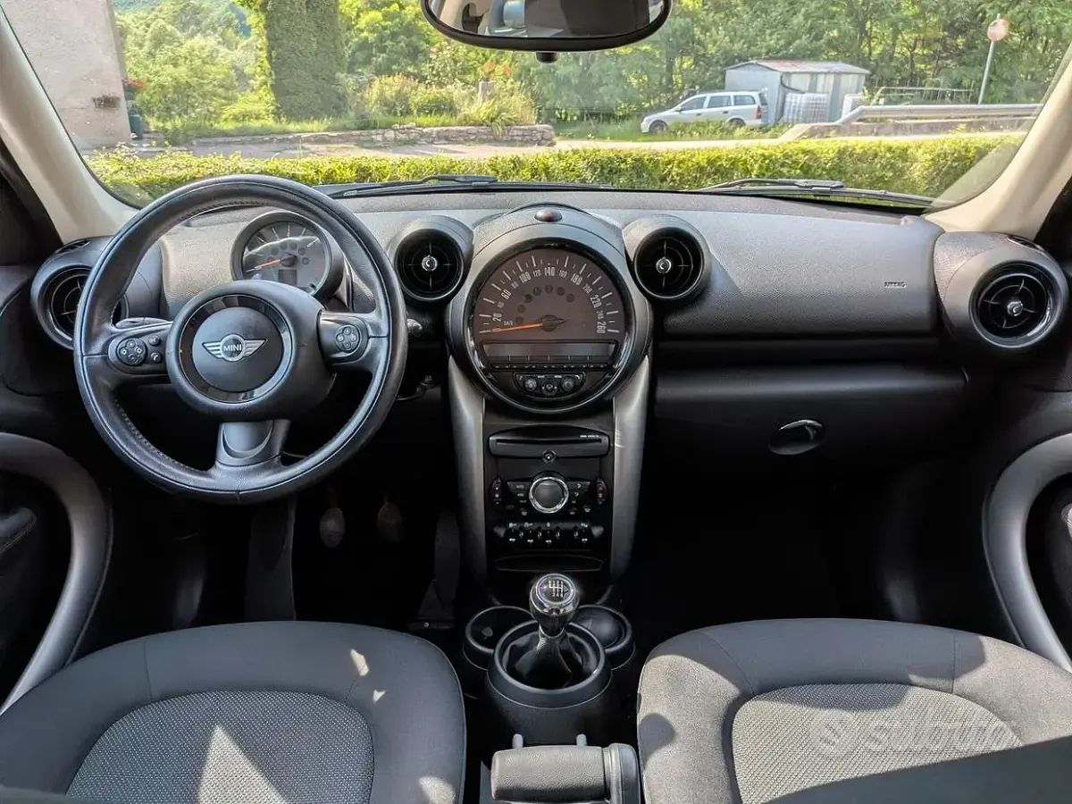 Usata Mini One Countryman 98 CV (72 kW) 2014 Nero SUV