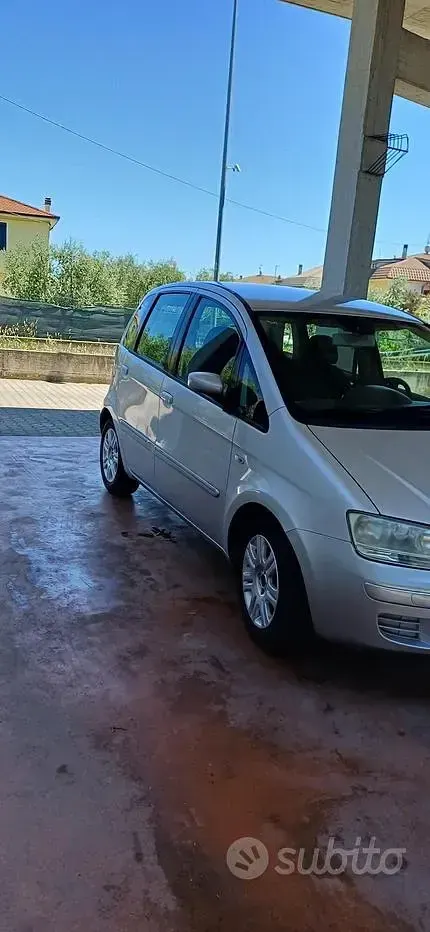 Usata Fiat Idea 77 CV (56 kW) 2006 Monovolume