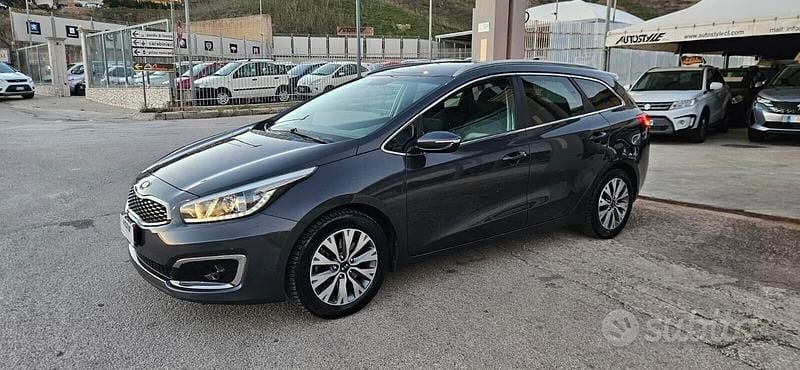 Usata Kia Ceed 136 CV (100 kW) 2018 Grigio Utilitaria