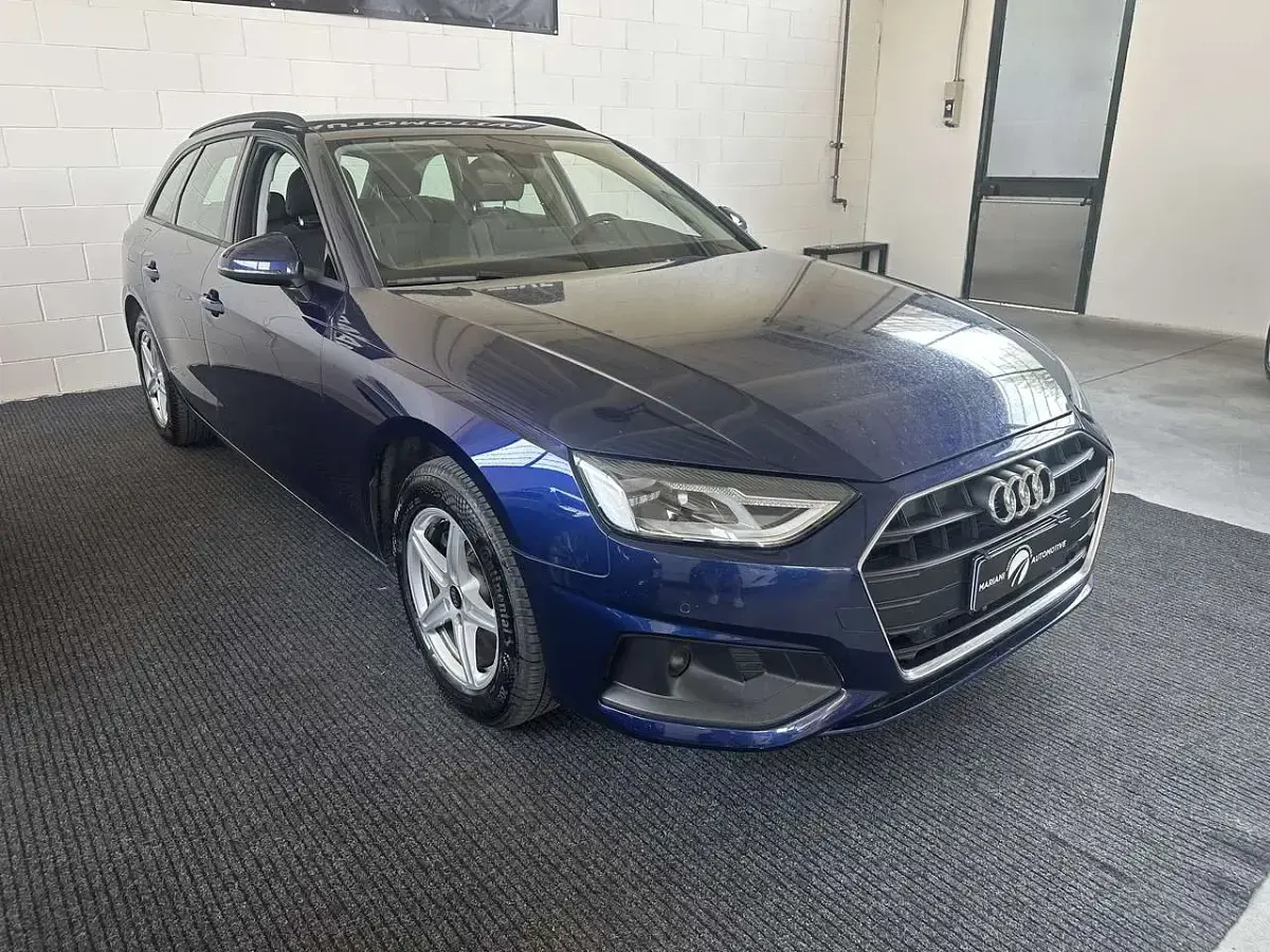 Usata Audi A4 Business 163 CV (119 kW) 2022 Blu/azzurro Station wagon