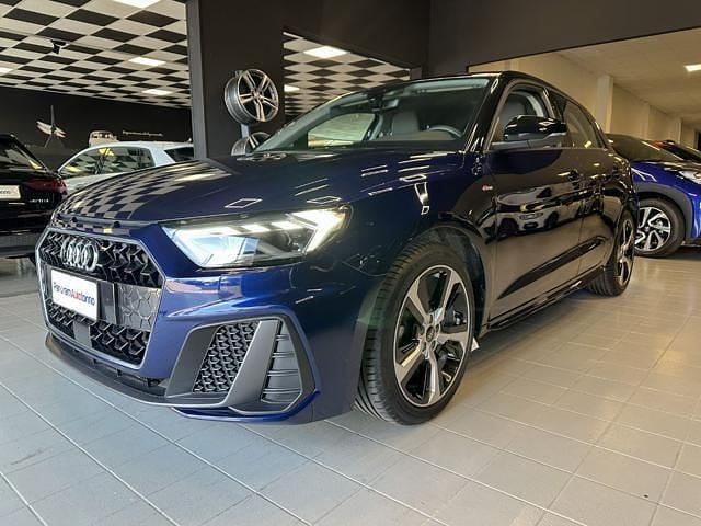 Usata Audi A1 S-Line 110 CV (80 kW) 2024 Blu Berlina