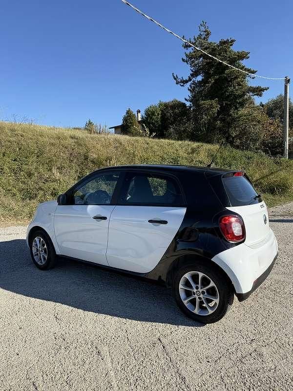 Usata 2019 Smart ForFour Utilitaria | 11.500 € (Buon prezzo) - Immagine 1/4