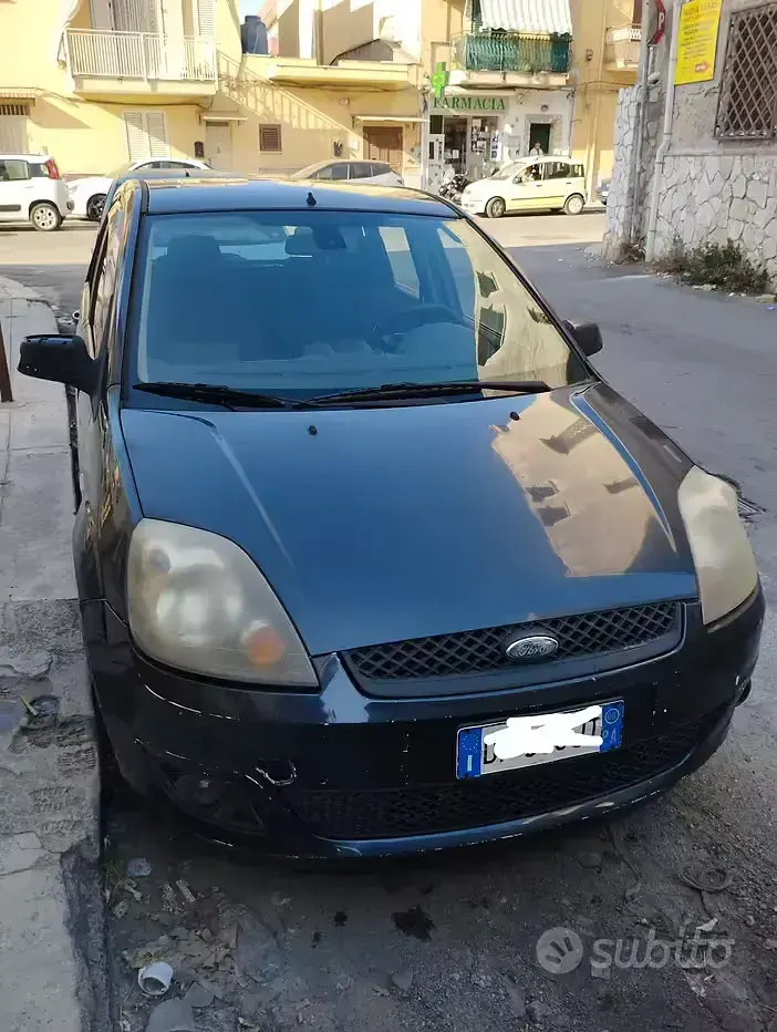 Usata Ford Fiesta 80 CV (58 kW) 2008 Grigio Utilitaria