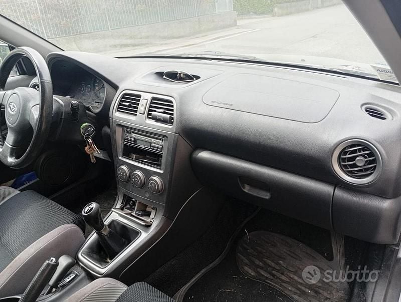 Usata Subaru Impreza 160 CV (117 kW) 2007 Grigio Station wagon