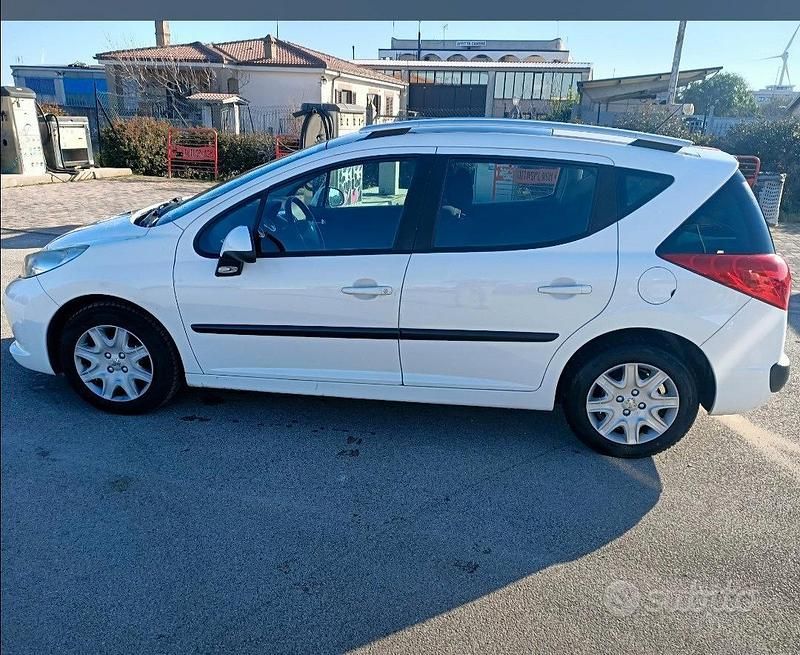Usata Peugeot 207 93 CV (68 kW) 2009 Bianco Station wagon