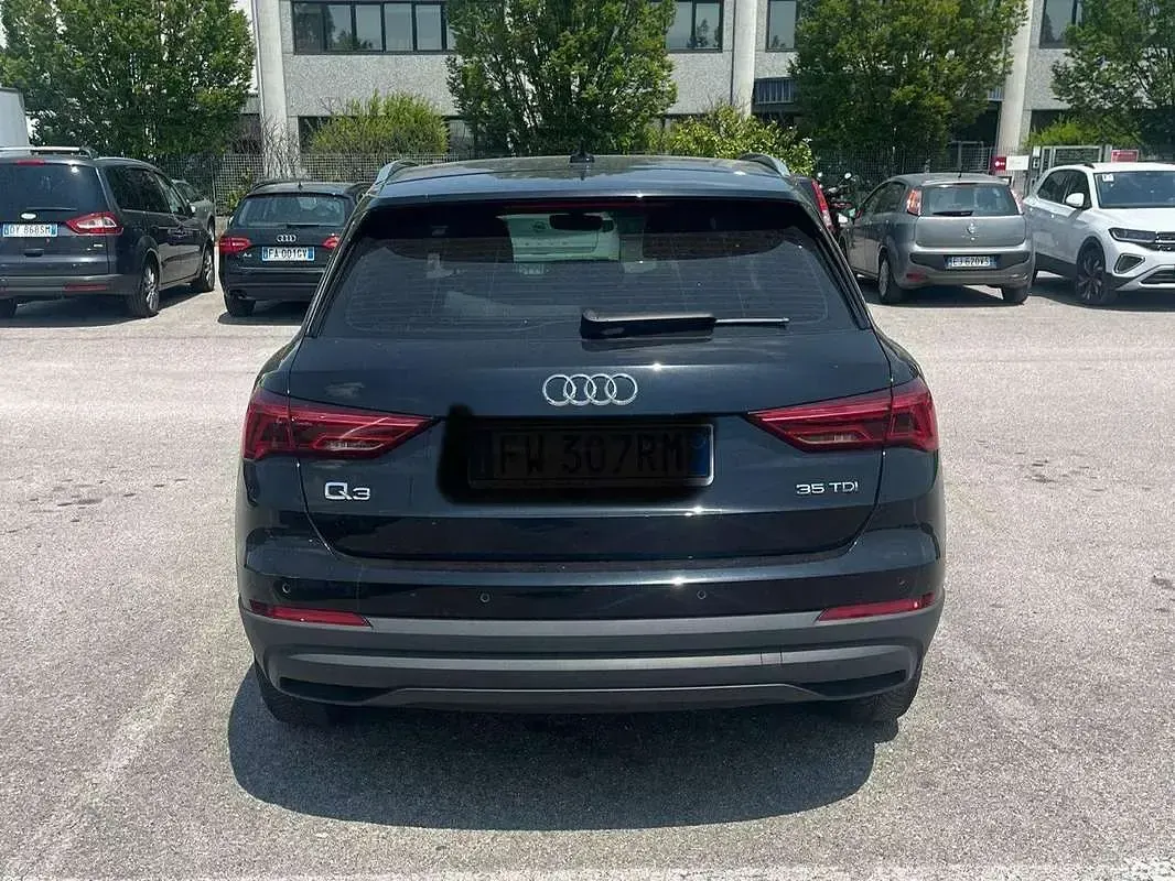 Usata Audi Q3 Ambiente 150 CV (110 kW) 2019 Nero SUV