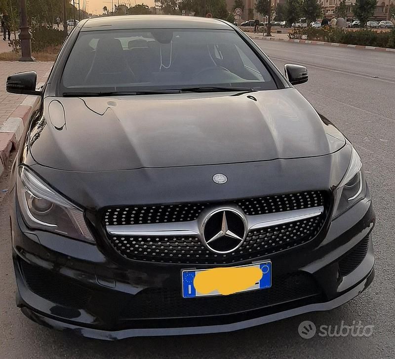 Usata Mercedes CLA200 AMG 136 CV (100 kW) 2015 Nero Coupé
