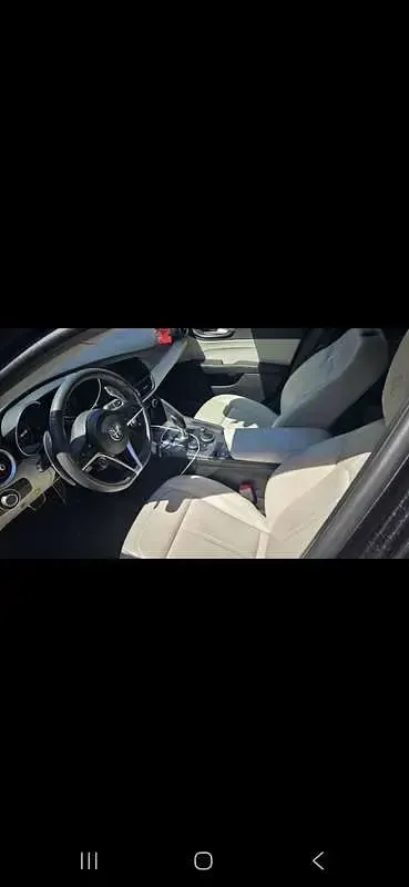 Usata Alfa Romeo Giulia Business 160 CV (117 kW) 2020 Nero Berlina