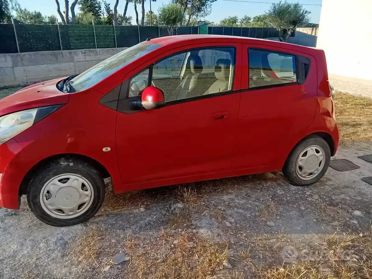 Usata Chevrolet Spark 68 CV (50 kW) 2012 Rosso Utilitaria
