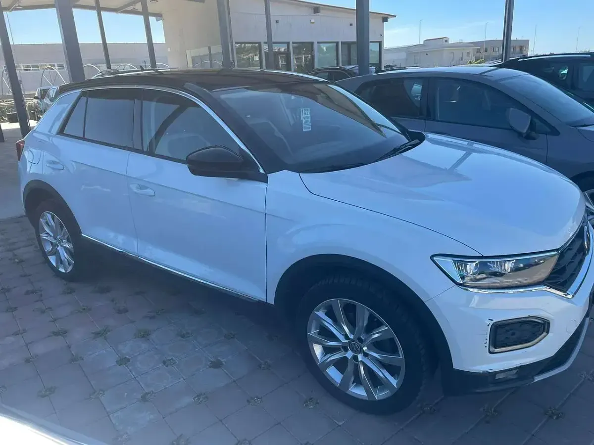 Usata VW T-Roc Advance 116 CV (85 kW) 2018 Bianco SUV