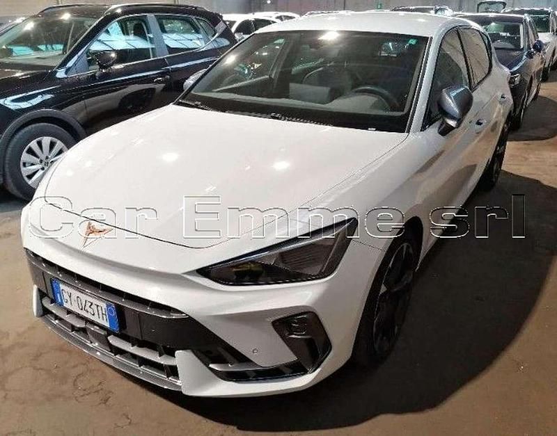 Usata Cupra Leon 150 CV (110 kW) 2025 Bianco nevada Berlina
