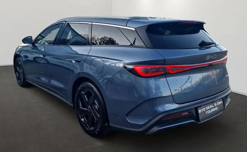 Nuova BYD Seal Boost 184 CV (135 kW) 2026 Atlentis blue Station wagon