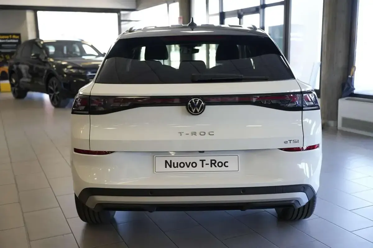 Nuova VW T-Roc Life 116 CV (85 kW) 2026 Bianco SUV