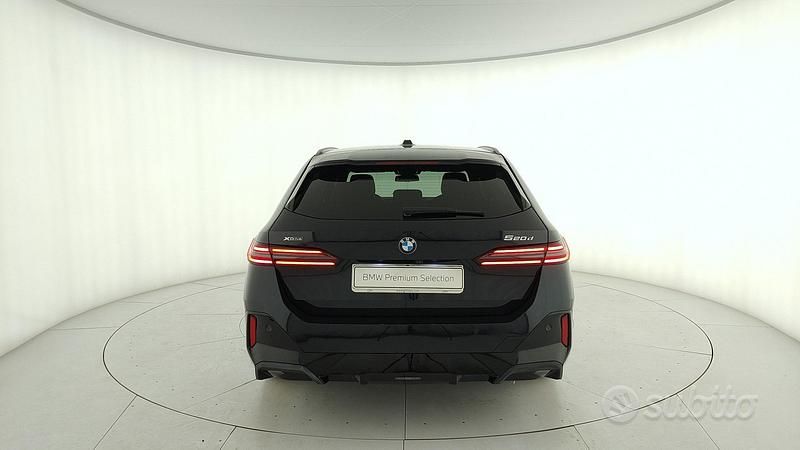 Usata BMW 520 M Sport 197 CV (144 kW) 2024 Nero Station wagon