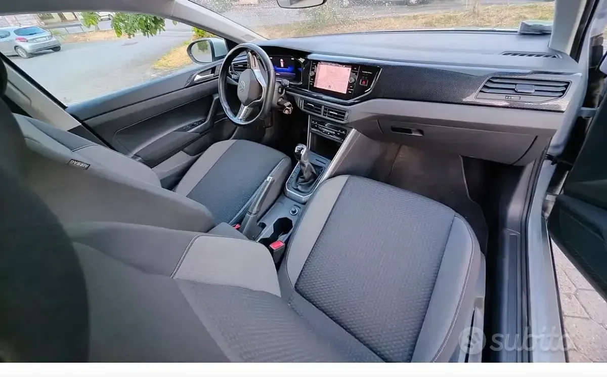 Usata VW Taigo 95 CV (69 kW) 2022 Grigio SUV