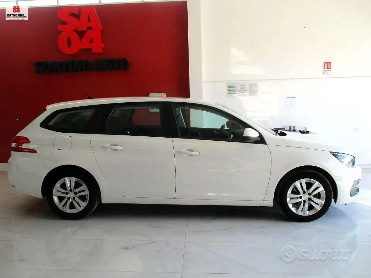 Usata Peugeot 308 GT-line 131 CV (96 kW) 2020 Bianco Station wagon