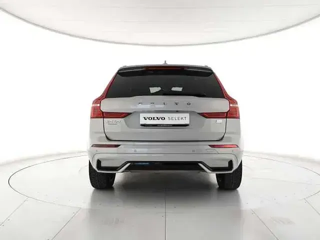 Usata Volvo XC60 Plus 253 CV (186 kW) 2023 Argento SUV