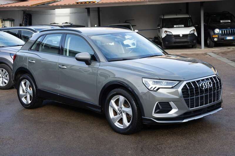 Usata Audi Q3 Advanced Plus 150 CV (110 kW) 2019 Grigio SUV