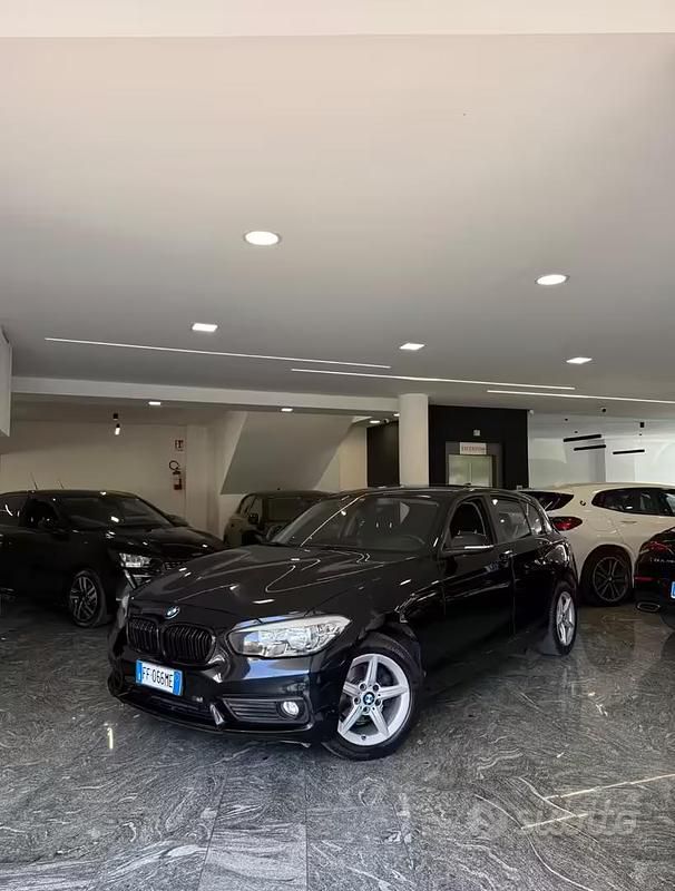 Usata BMW 116 Advantage 116 CV (85 kW) 2016 Nero Utilitaria