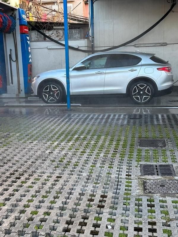 Usata Alfa Romeo Stelvio Sprint 190 CV (139 kW) 2020 Grigio SUV