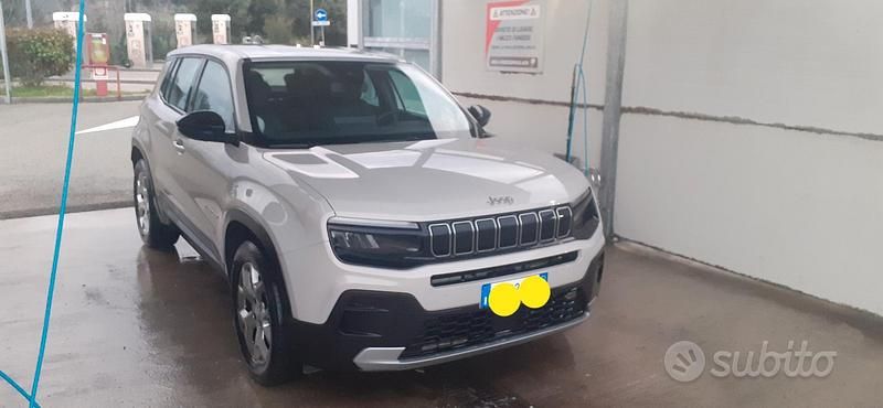 Usata Jeep Avenger 100 CV (73 kW) 2023 Grigio SUV