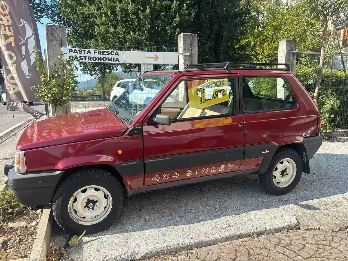 Usata Fiat Panda 4x4 Trekking 50 CV (36 kW) 1987 Rosso Utilitaria