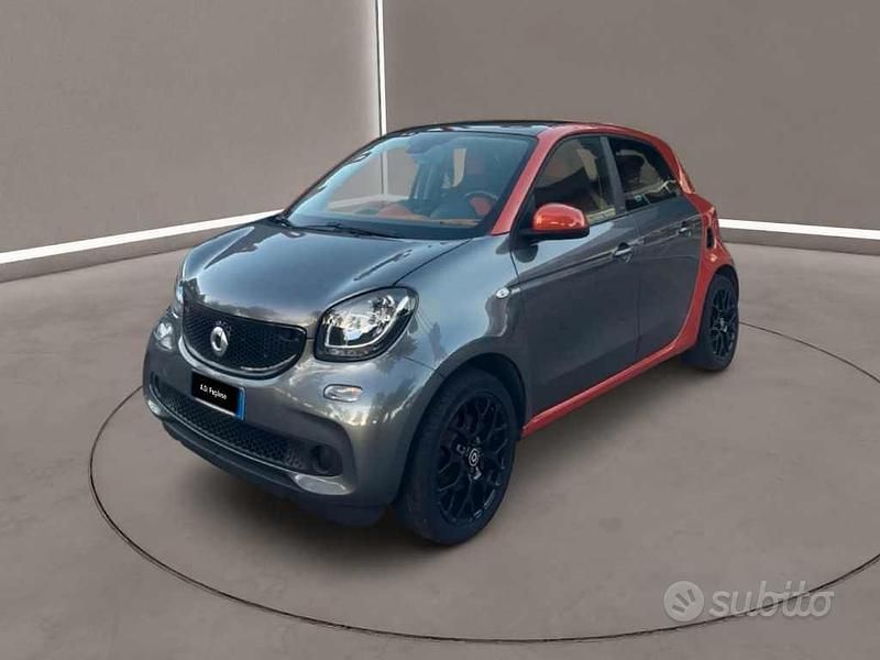 Usata Smart ForFour Passion 70 CV (51 kW) 2014 Grigio Utilitaria