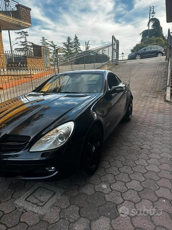 Usata Mercedes SLK200 163 CV (119 kW) 2005 Nero Cabrio