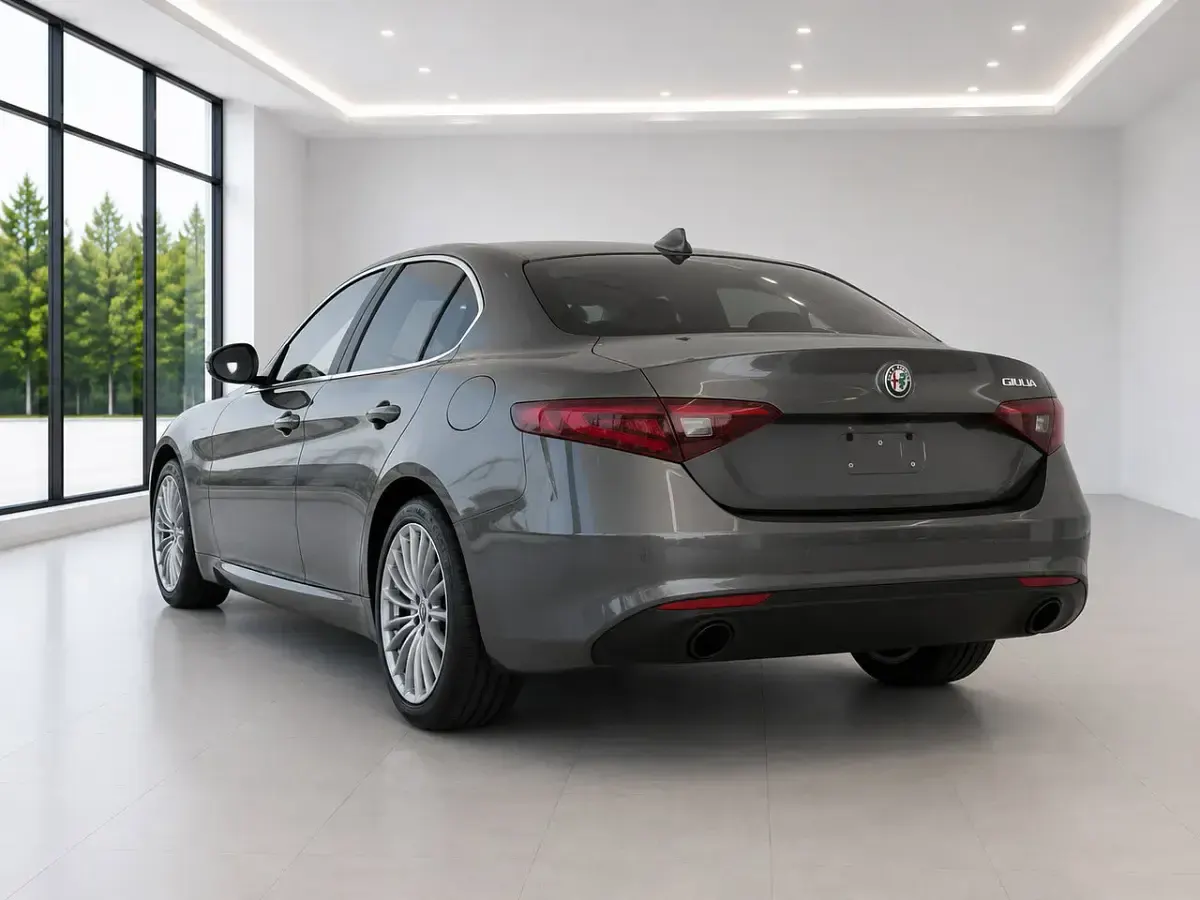 Usata Alfa Romeo Giulia Business 190 CV (139 kW) 2022 Grigio Berlina