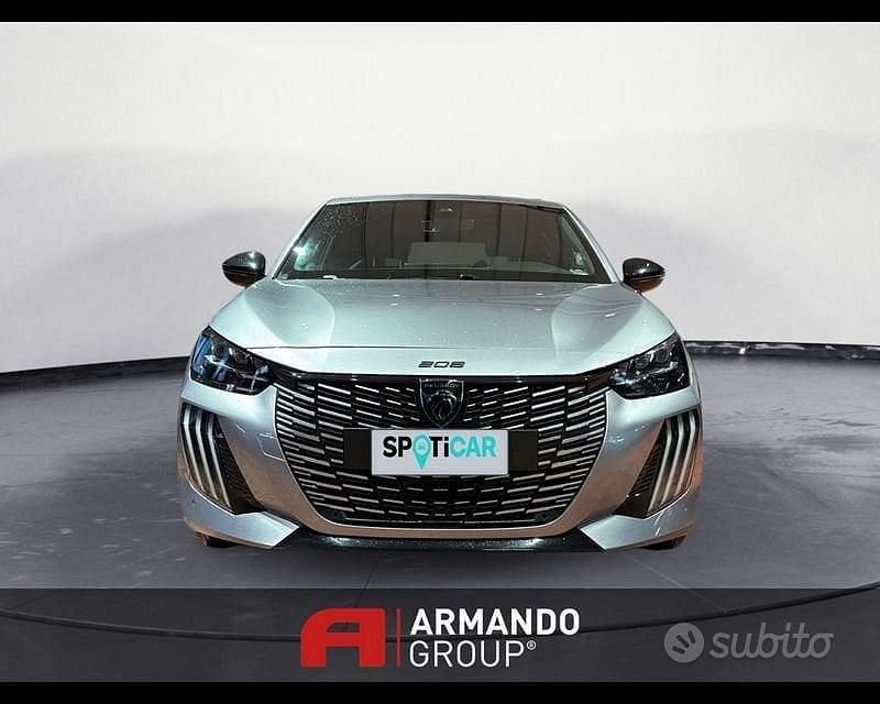 Usata Peugeot 208 GT 101 CV (74 kW) 2024 Grigio Utilitaria