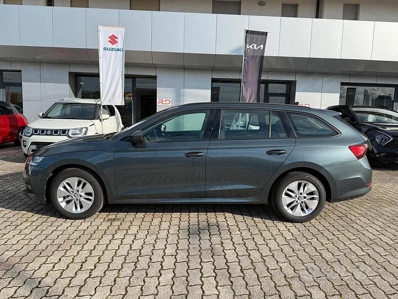 Usata Skoda Octavia Executive 116 CV (85 kW) 2021 Grigio Station wagon