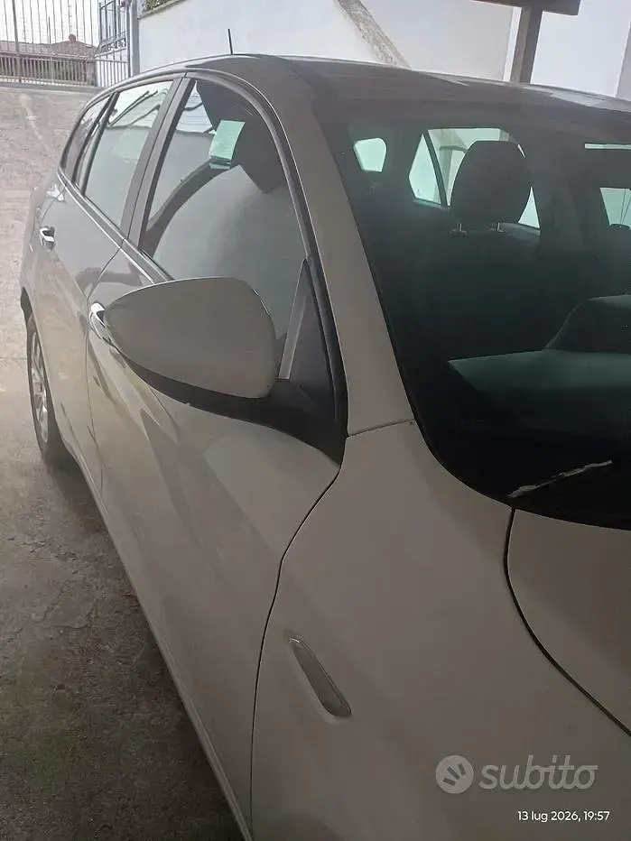 Usata Fiat Tipo 120 CV (88 kW) 2018 Bianco Station wagon
