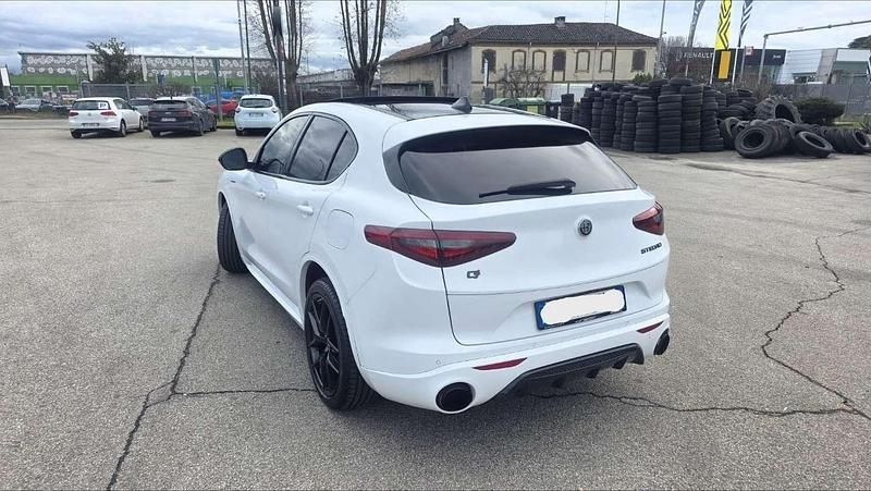 Usata Alfa Romeo Stelvio Veloce 210 CV (154 kW) 2021 Bianco SUV