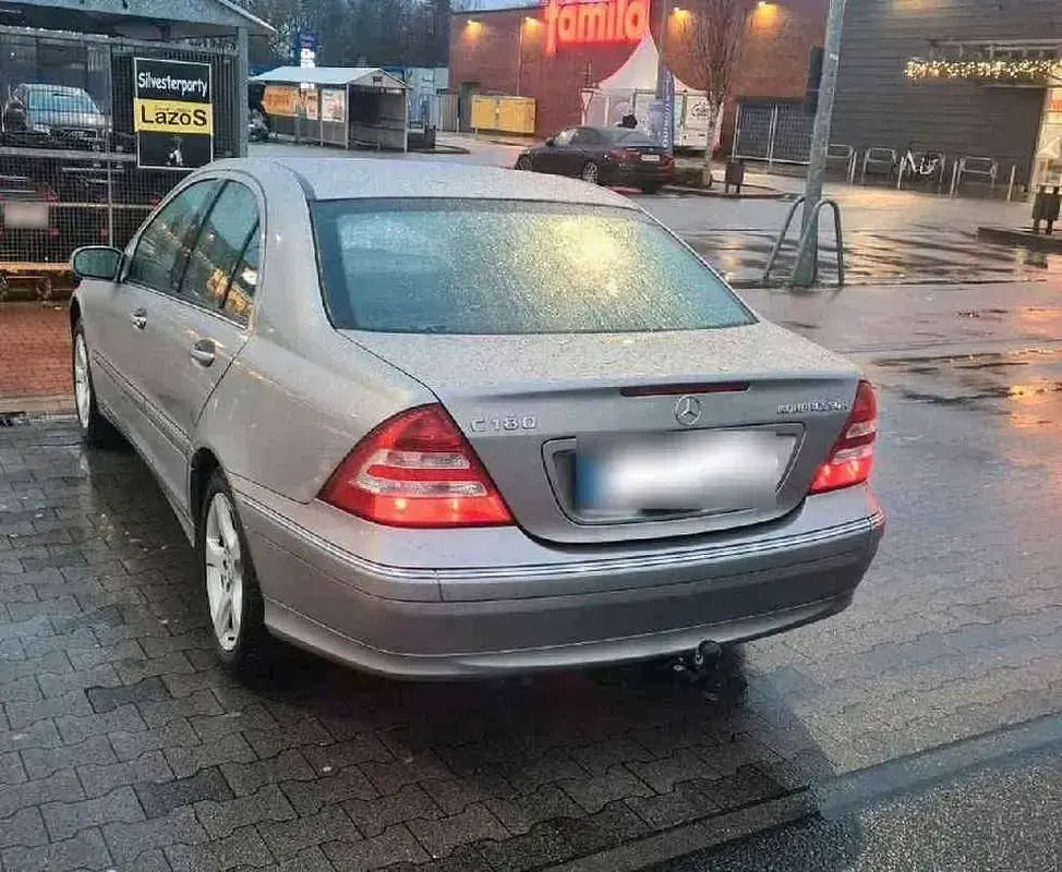 Usata Mercedes C180 145 CV (106 kW) 2004 Grigio Berlina