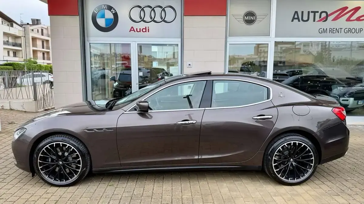 Usata Maserati Ghibli 409 CV (300 kW) 2014 Marrone met. Berlina