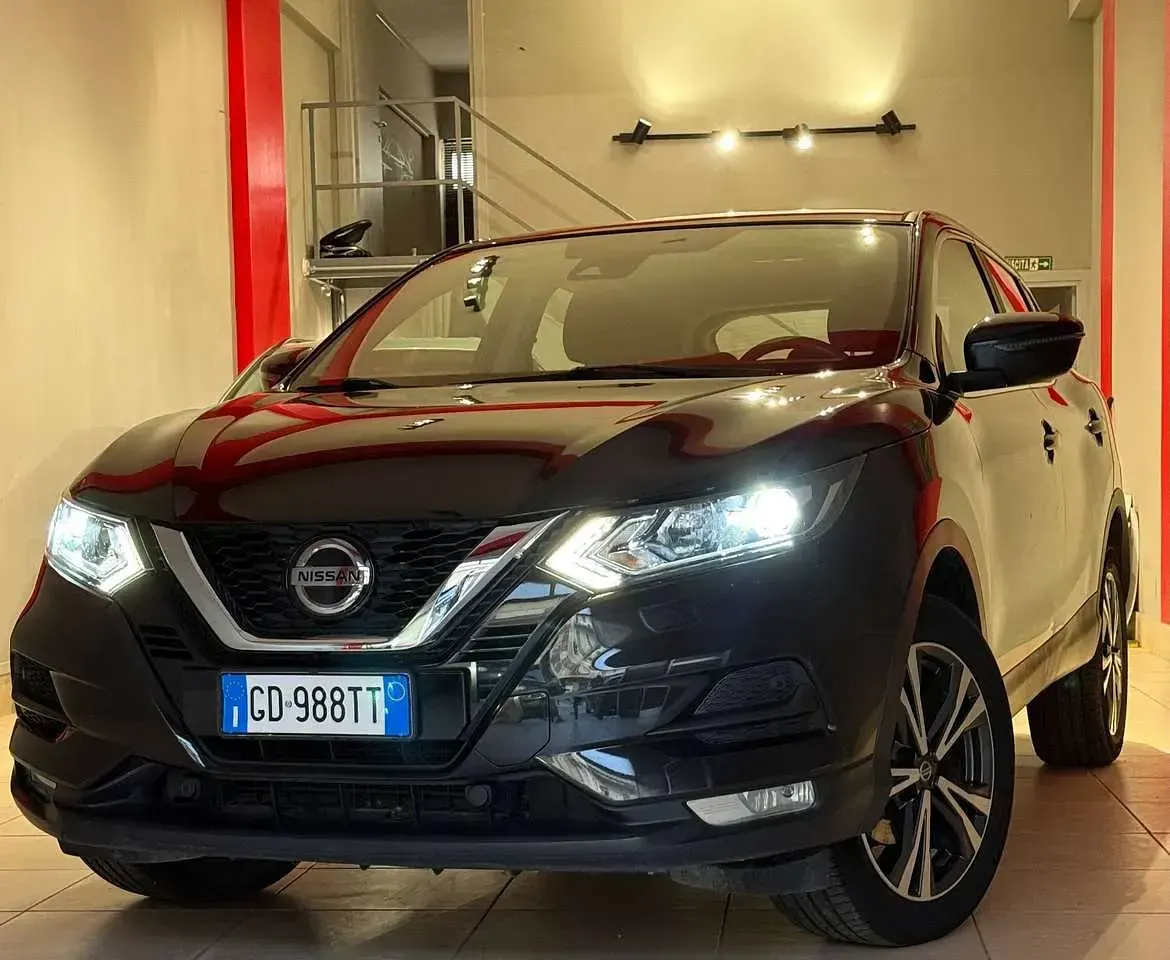 Usata Nissan Qashqai Tekna 116 CV (85 kW) 2020 Nero SUV