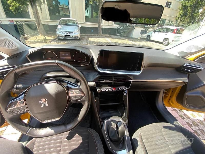 Usata Peugeot 208 S 75 CV (55 kW) 2021 Giallo Utilitaria