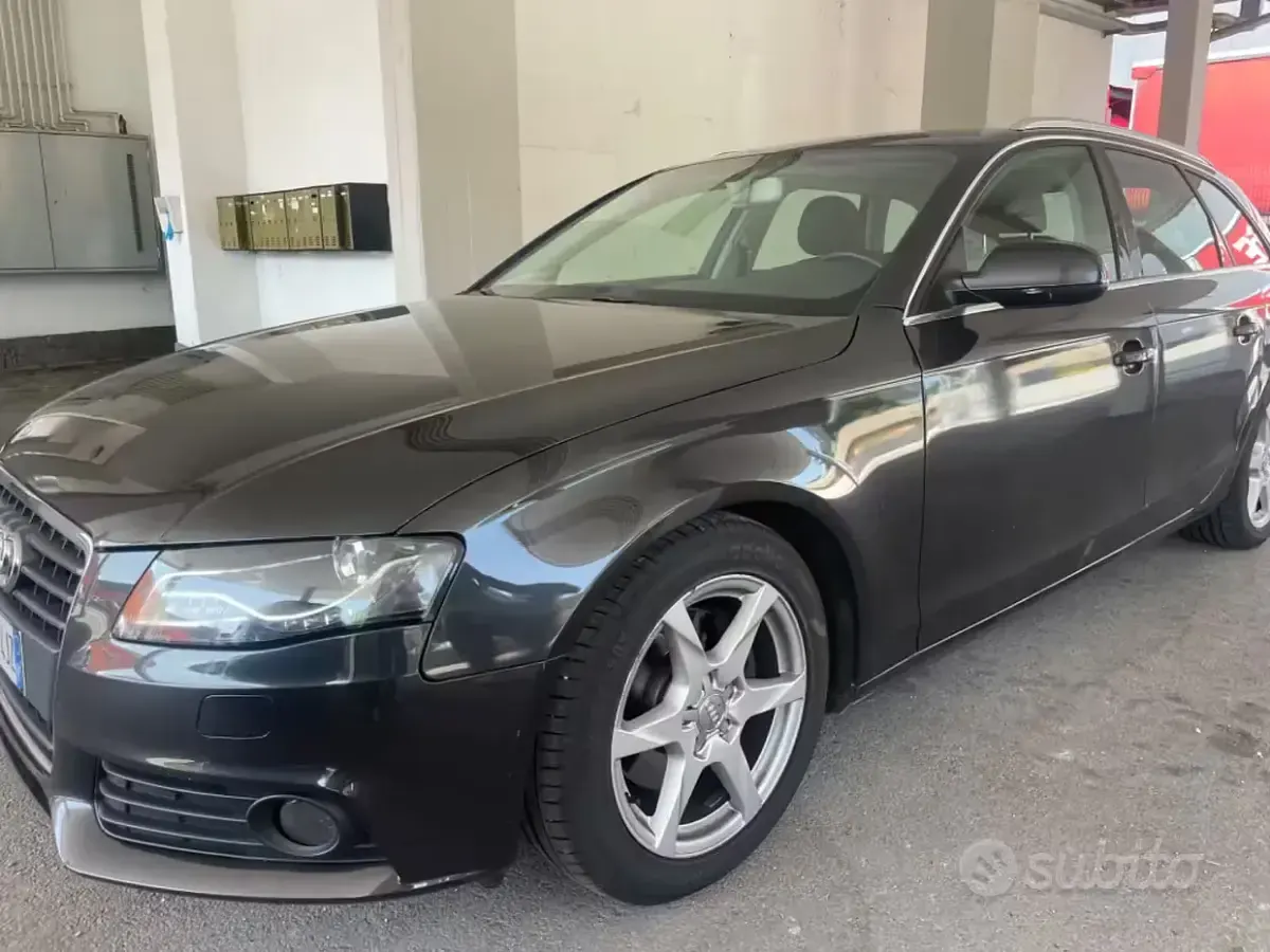 Usata Audi A4 Advanced 143 CV (105 kW) 2010 Nero Station wagon