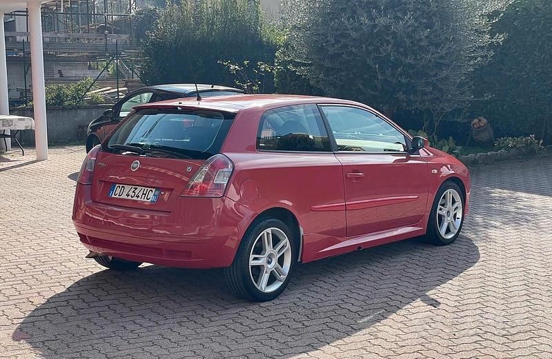 Usata Fiat Stilo Abarth 170 CV (125 kW) 2005 Rosso Berlina