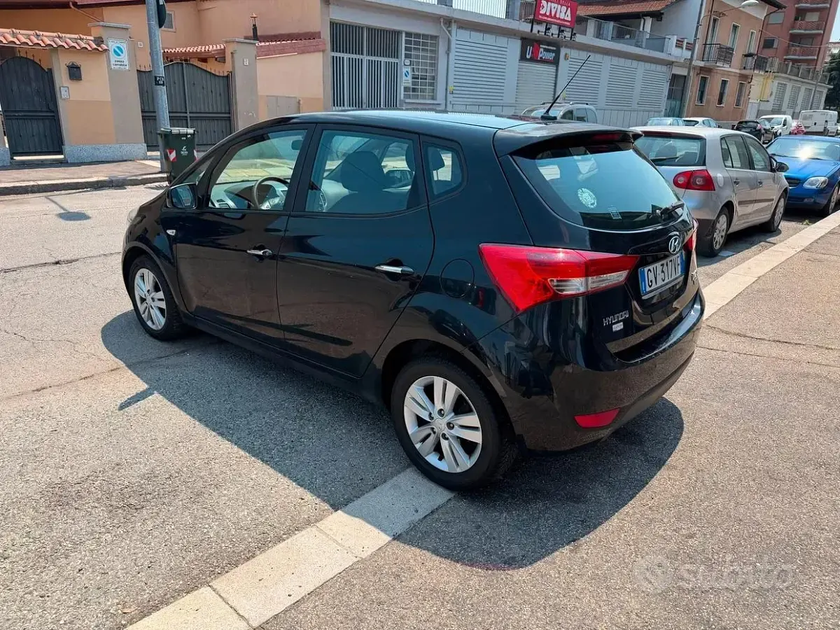 Usata Hyundai ix20 Style 90 CV (66 kW) 2014 Nero Utilitaria