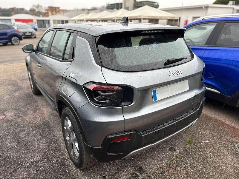 Usata Jeep Avenger Altitude 101 CV (74 kW) 2024 Grigio SUV