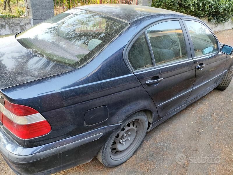 Usata 2002 BMW 2002 Tre volumi | 2000 € - Immagine 1/4