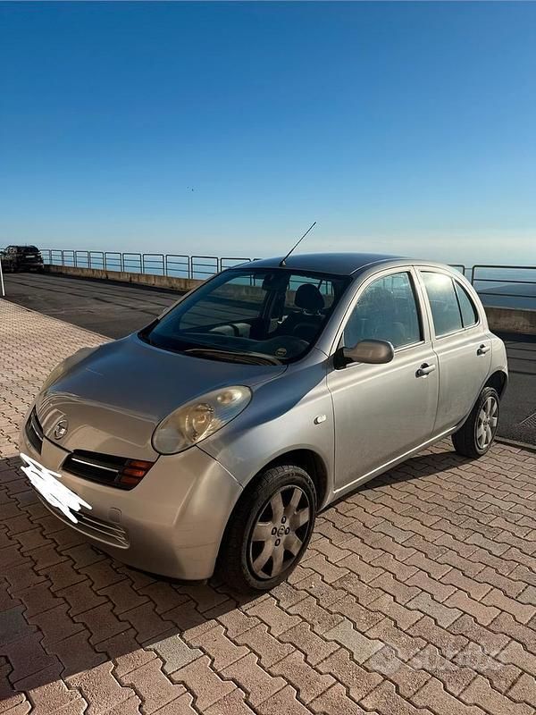 Usata Nissan Micra Acenta 80 CV (58 kW) 2005 Grigio Berlina